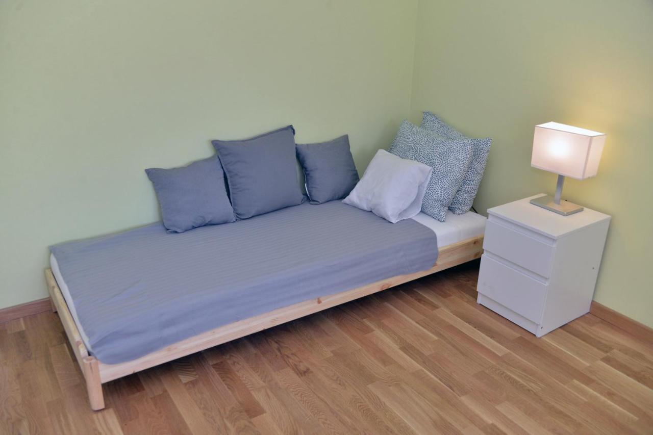 Affordable And Newly Renovated 1-Bedroom Apartment 克拉列沃 外观 照片