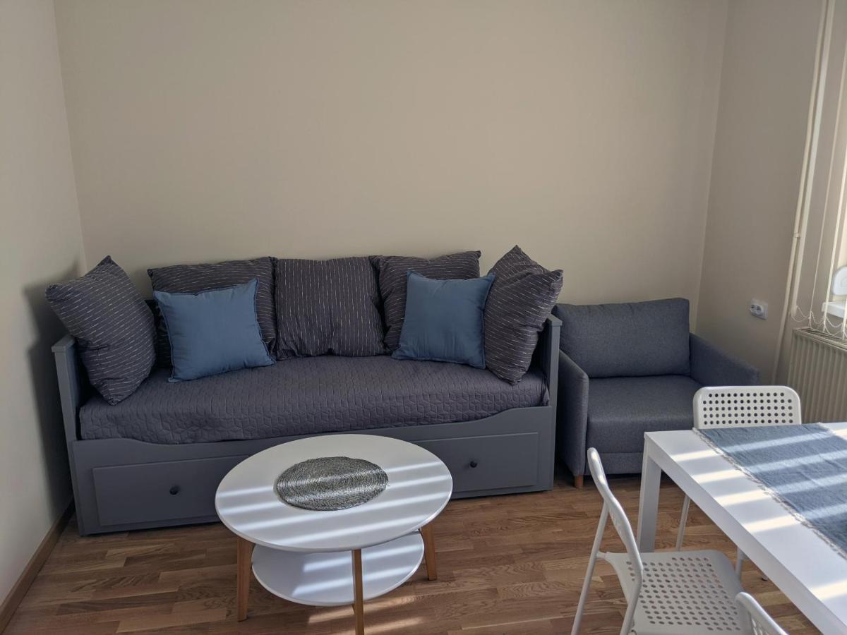 Affordable And Newly Renovated 1-Bedroom Apartment 克拉列沃 外观 照片
